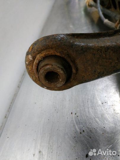 Рычаг задней подвески задний правый Mitsubishi