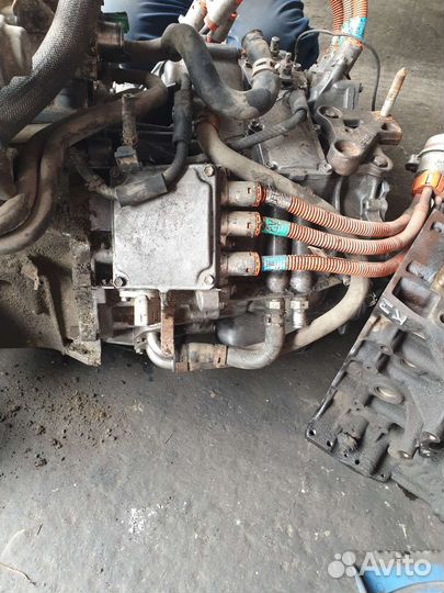 Коробка Toyota Prius 10 в хорошем состоянии