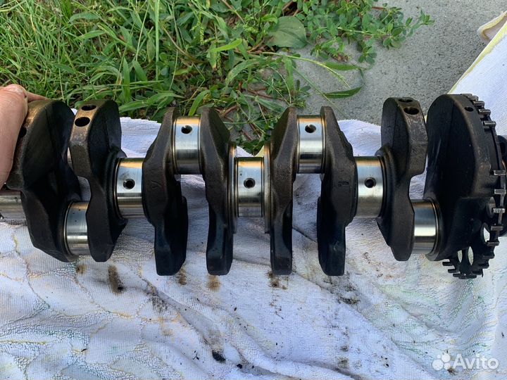 Коленвал и головка двигателя 4b10 (1,8) mitsubishi