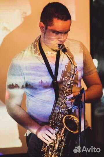 Профессиональный саксофонист на праздник и торжест