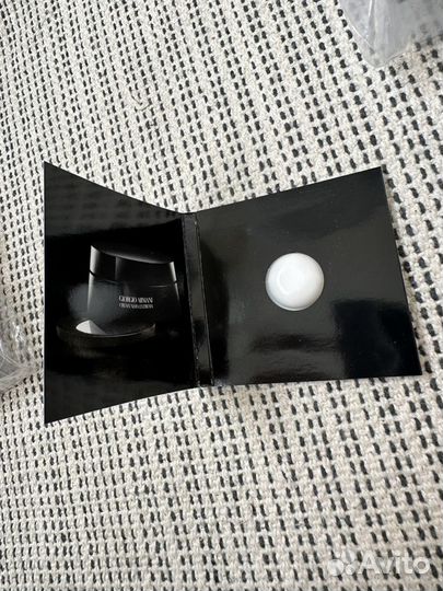 Упаковка 10шт giorgio armani crema nera глаза