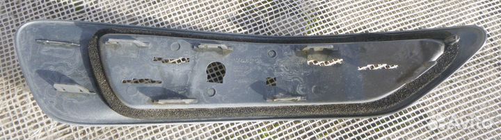 Вольво XC70 рамка габарита заднего правого