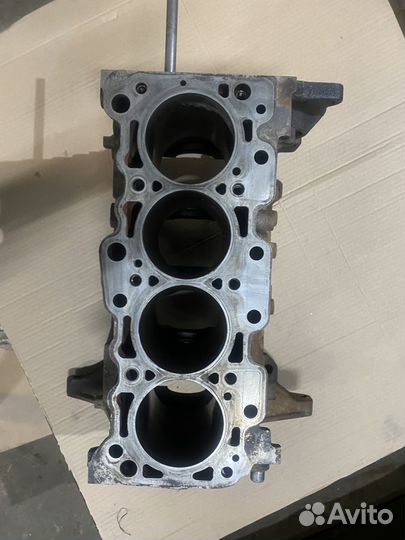 Блок двигателя lancer 9