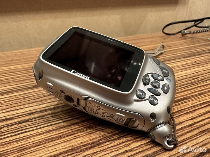 Canon PowerShot D10 (водонепроницаемый)