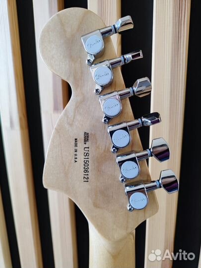 Электрогитара fender stratocaster (реплика)