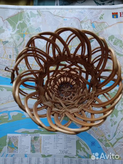 Ваза напольная плетеная