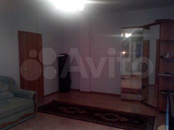 1-к. квартира, 42 м², 3/9 эт.