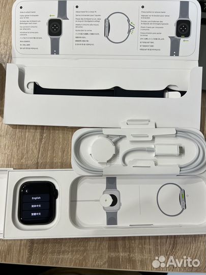 Продается Apple Watch SE (2 gen) 44m Black