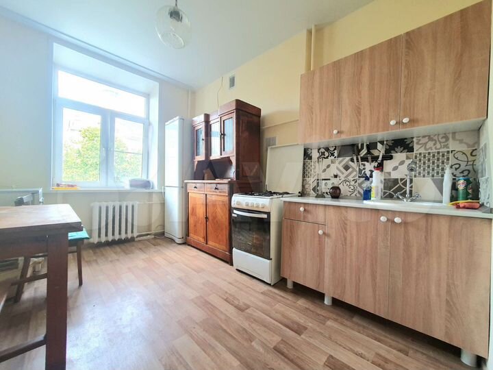 2-к. квартира, 60 м², 3/5 эт.