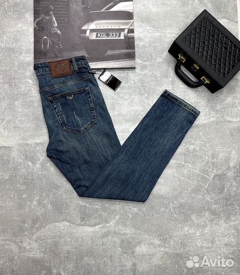 Джинсы armani