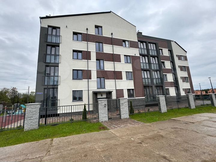 2-к. квартира, 56,5 м², 2/4 эт.