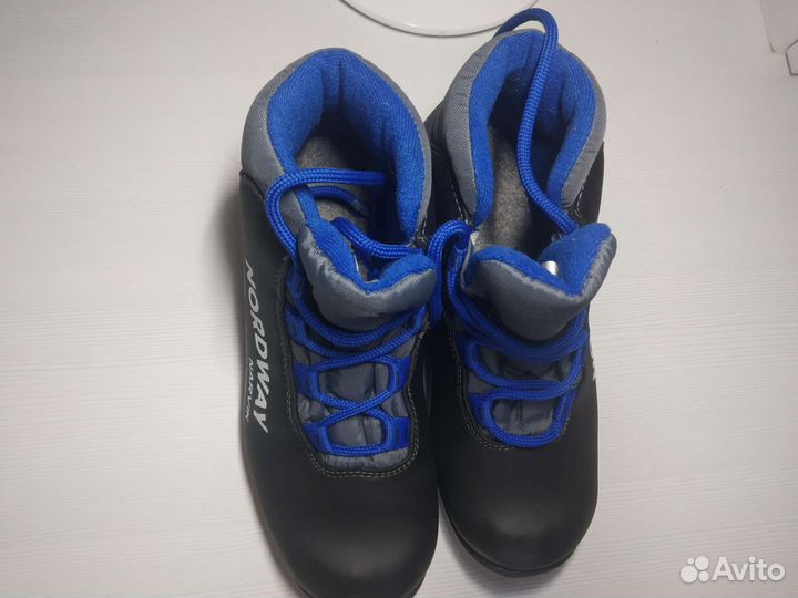 Лыжные ботинки