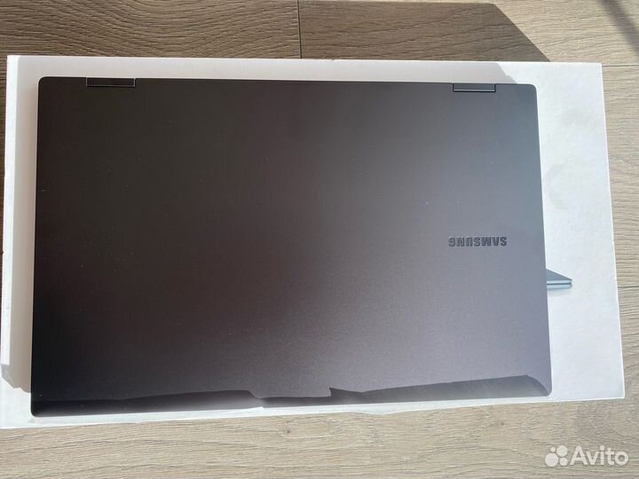 Ноутбук Galaxy Book 2 Pro 360 15.6