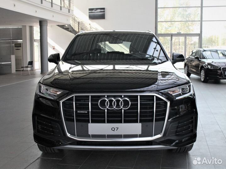 Audi Q7 3.0 AT, 2022