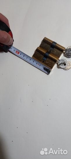 Личинки для дверного замка