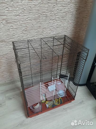Большая клетка для птиц