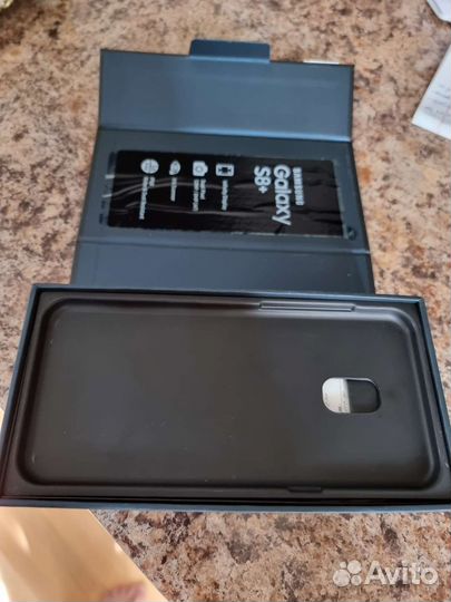 Samsung Galaxy S8+, 4/64 ГБ