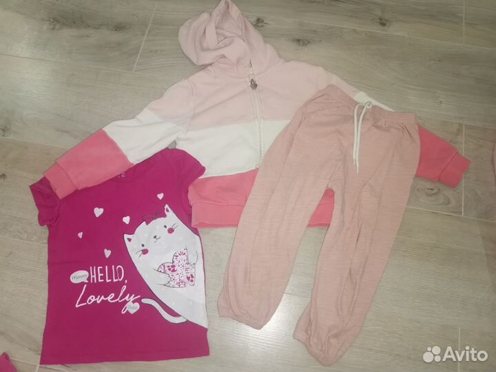 Одежда для девочки пакетом 3-4 года