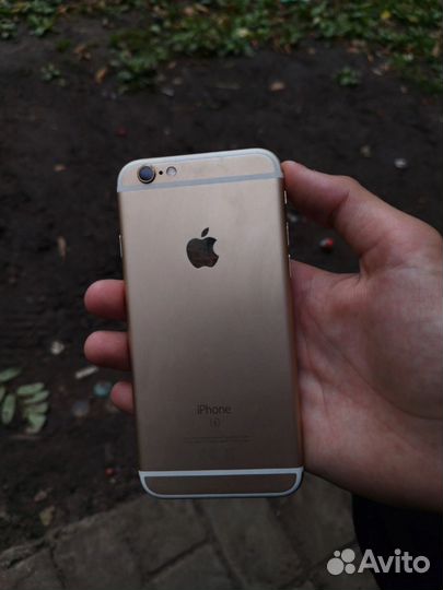 Телефон iPhone 6s