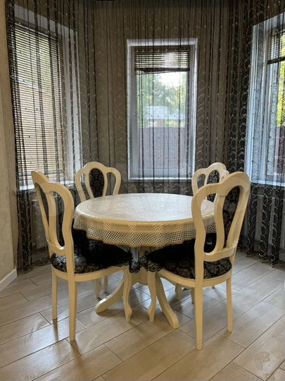 Дом 180 м² на участке 2,5 сот.