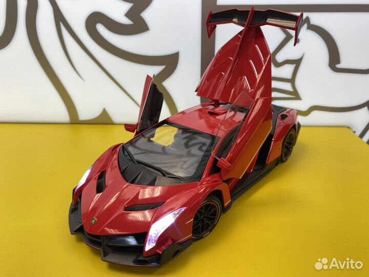 Металлическая машинка Lamborghini Venono с паром
