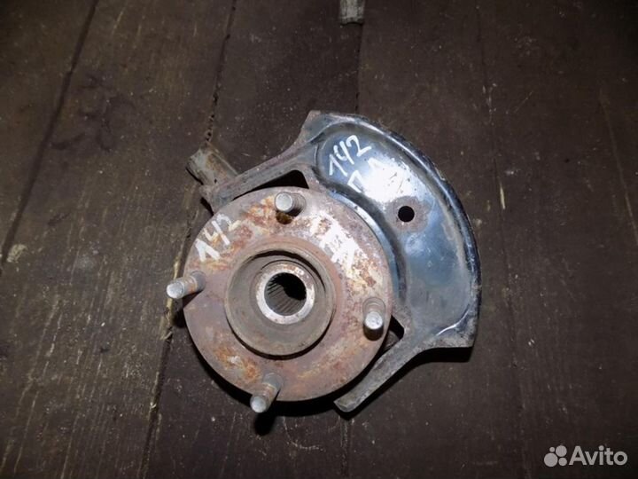 Кулак поворотный передний левый Almera Classic (B1