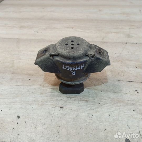 Опора двигателя правая Chery Amulet A15 1.6 2007