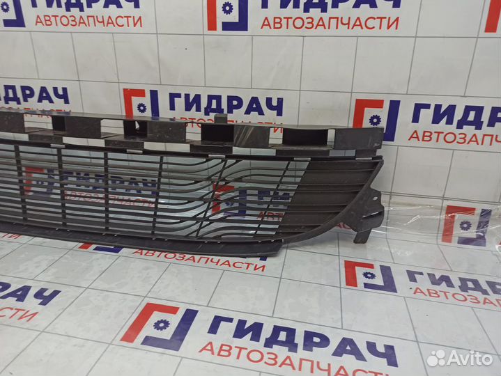 Решетка в бампер центральная Renault Megane 3 622543994R