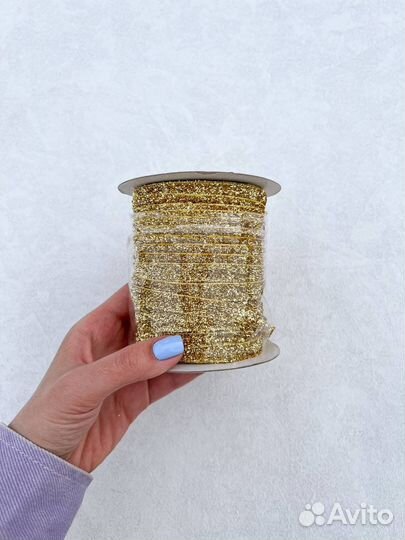 Искуственные цветы, ленты