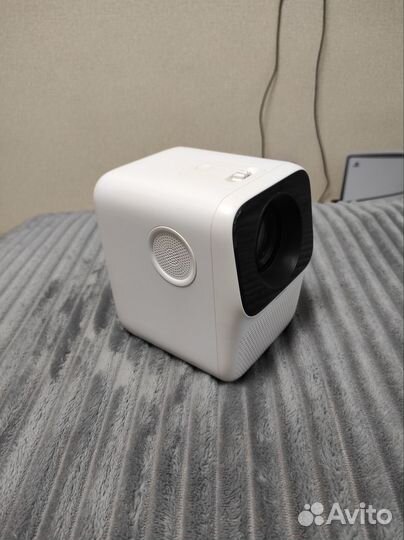 Проектор Wanbo Projector T2 Max со штативом