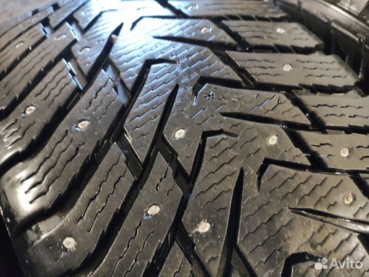 Nokian Tyres Hakkapeliitta 8 SUV 285/60 R18