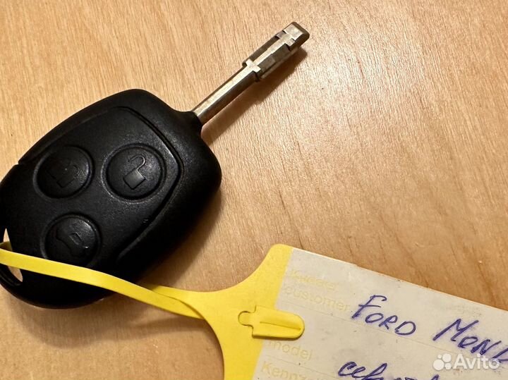 Оригинальный ключ Ford Mondeo 3