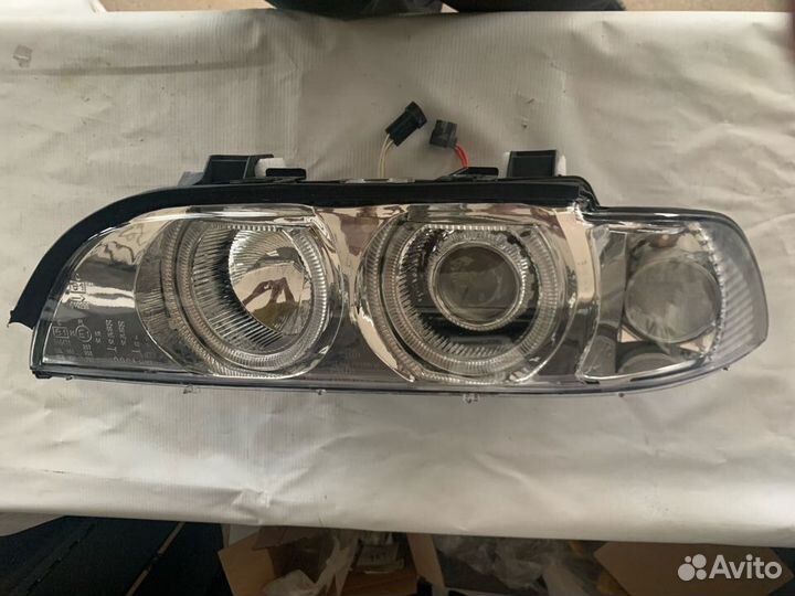 Фара левая BMW E39 1995