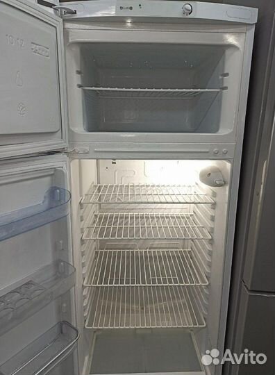 Двухкамерный Холодильник Индезит