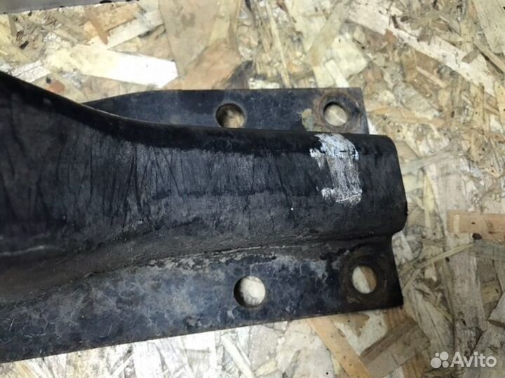 Кронштейн кпп Mercedes-Benz T1 309 617.913 1990