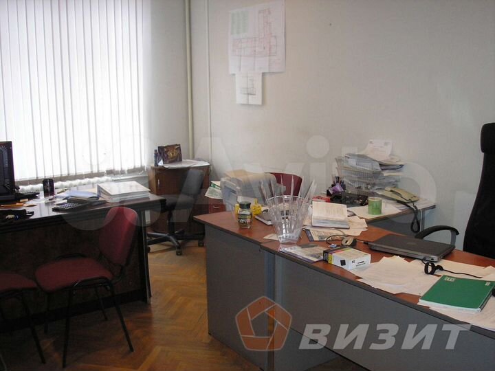 Офис с парковкой в центре города