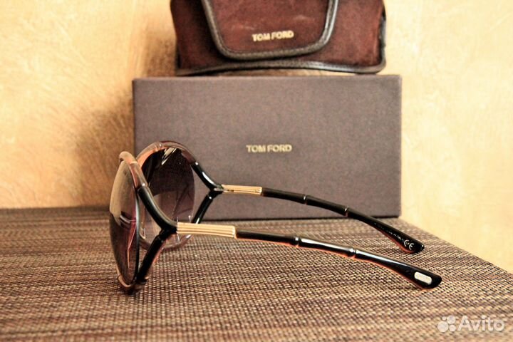 Солнцезащитные очки женские Tom Ford