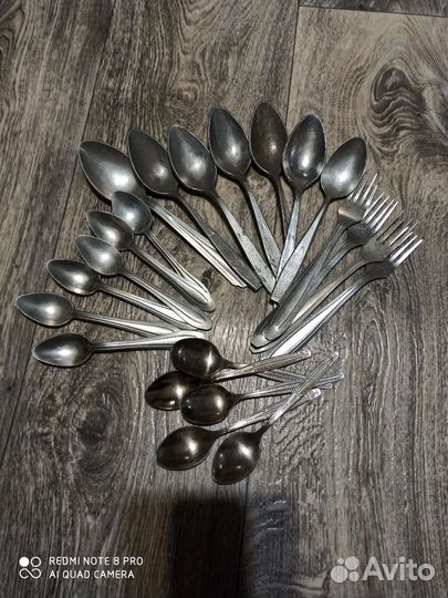 Ложки мельхиор,нержавейка,нож с перламутровой ручк