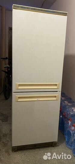 Холодильник двухкамерный stinol RF S 275