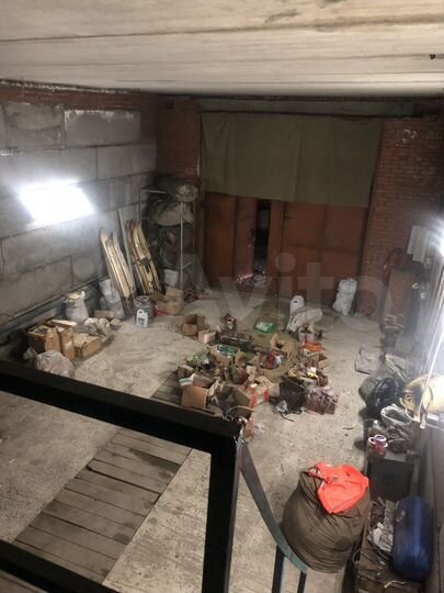 Гараж, > 30 м²