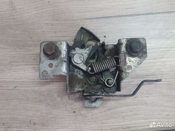 Замок капота ford fiesta mk5