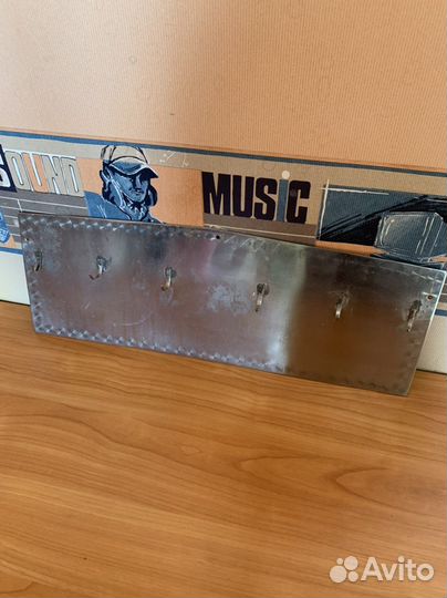 Крючки для домашнего быта