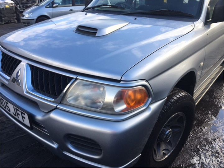 Разбор на запчасти Mitsubishi Montero Sport / Paje