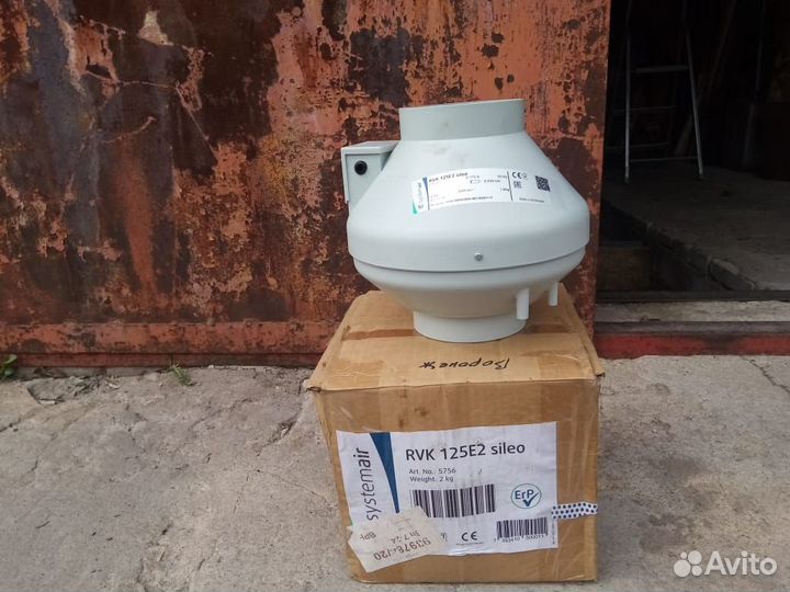 Канальный вентилятор Systemair RVK 125E2 sileo