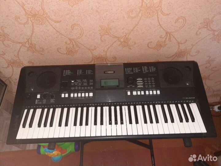 Синтезатор Yamaha psr e423