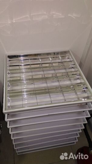 Светильник потолочный в комплекте с лампами