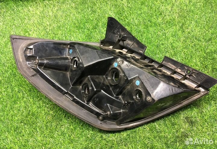 Фонарь задний правый Opel Antara (С145) 95937936