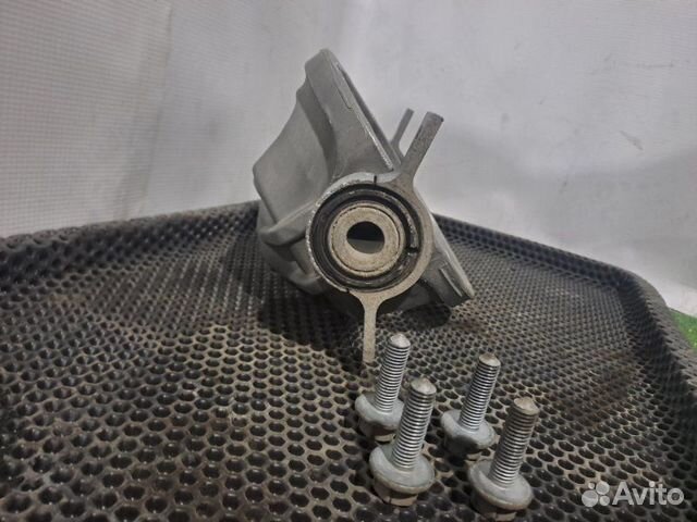 Опоры амортизатора задние Audi Q7 AL BAR012680