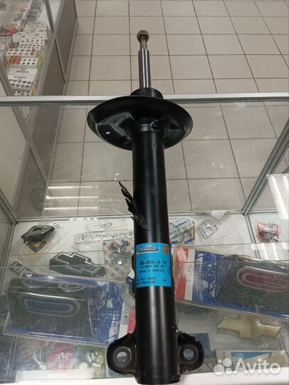 Стойка амортизатора левая boge 36-613-A