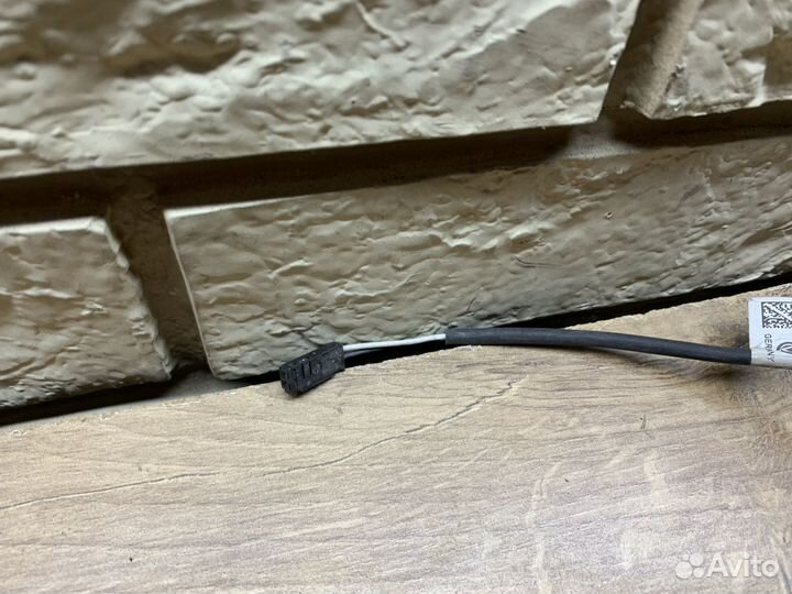 VW Touareg NF Датчик положения крышки багажника